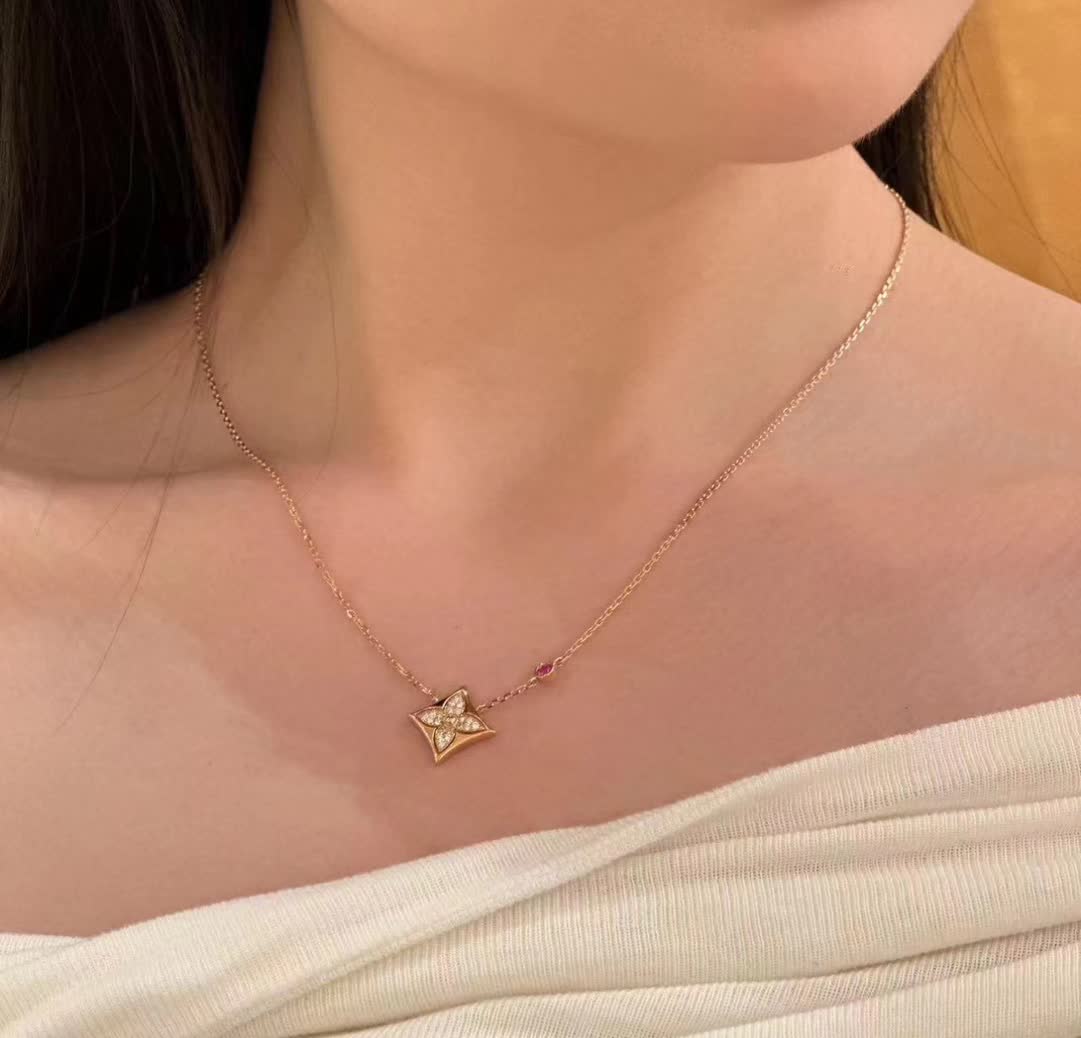 Van Cleef & Arpels Alhambra Diamond and Pink Sapphire Necklace
